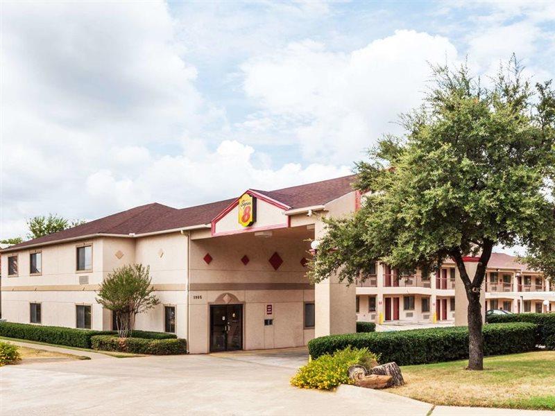 Super 8 By Wyndham Arlington East Hotel Exterior foto