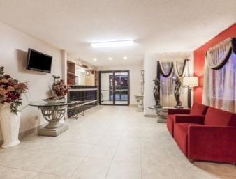Super 8 By Wyndham Arlington East Hotel Interior foto
