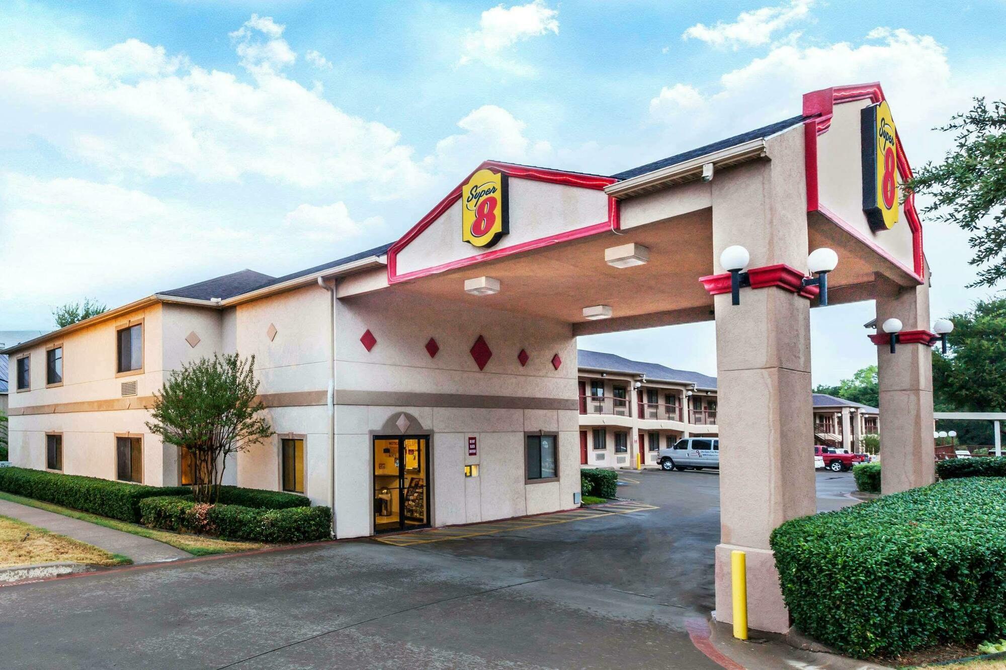 Super 8 By Wyndham Arlington East Hotel Exterior foto